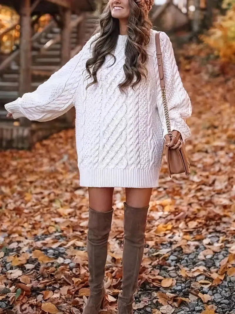 NANA - Warm sweater dress with braided design