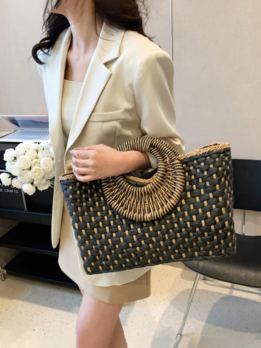 BOLSO DE MANO CÍRCULO NATURAL – ELEGANCIA ARTESANAL EN CADA DETALLE