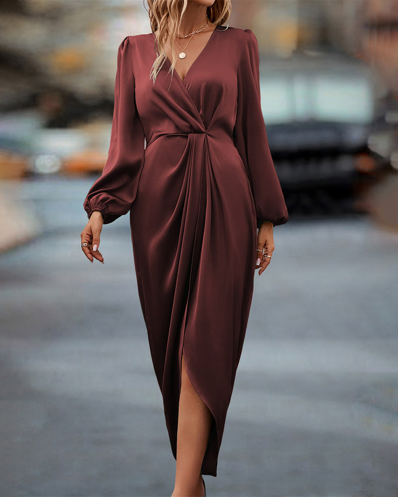 SIDNEY - VESTIDO SOFISTICADO CON ESCOTE EN V Y MANGAS LARGAS DE ESTILO FAROL